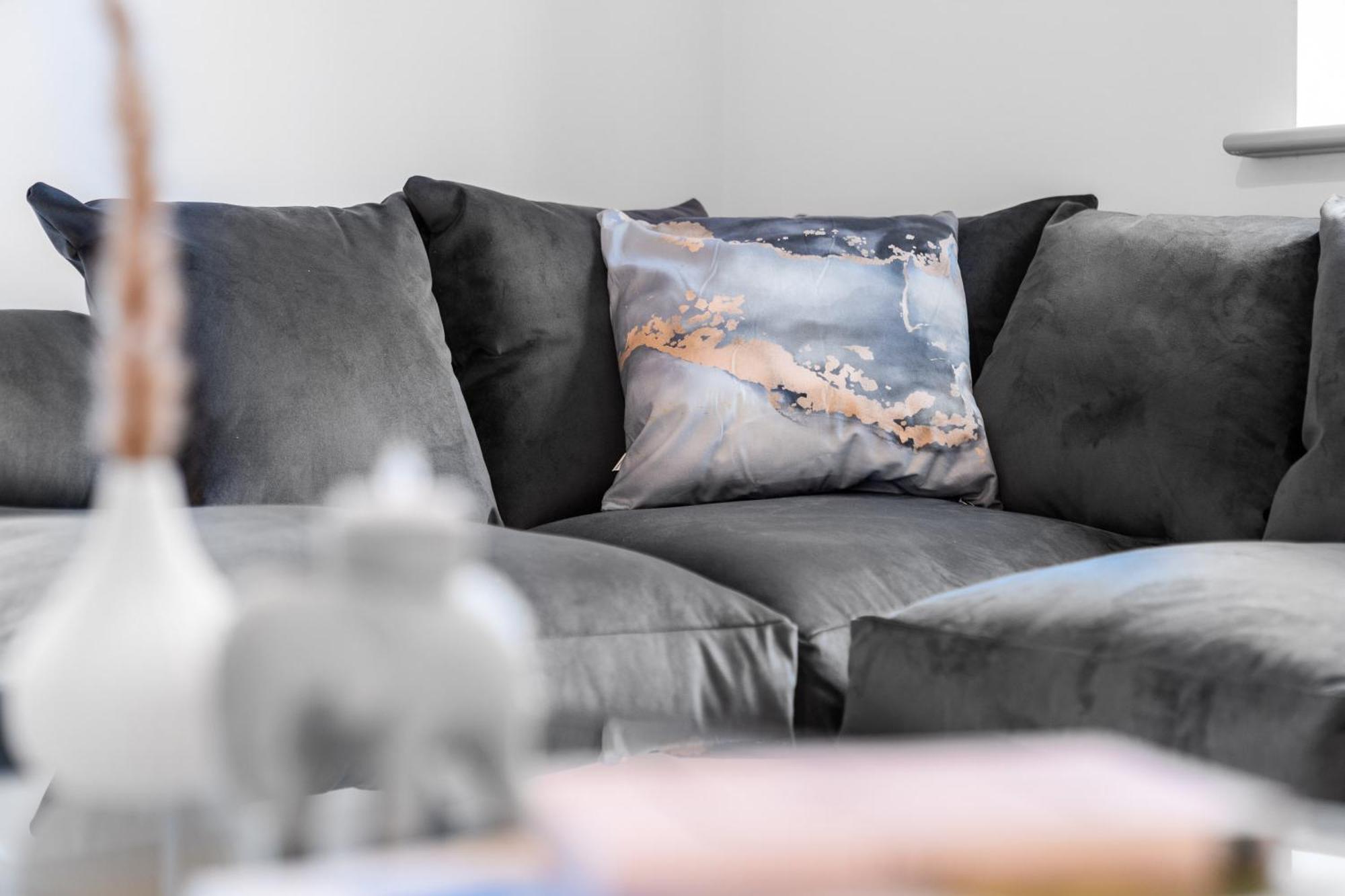 Luxury Apartment - 2 Bedrooms - Balcony - Parking - Netflix - Wifi - 7Mc Birmingham Buitenkant foto