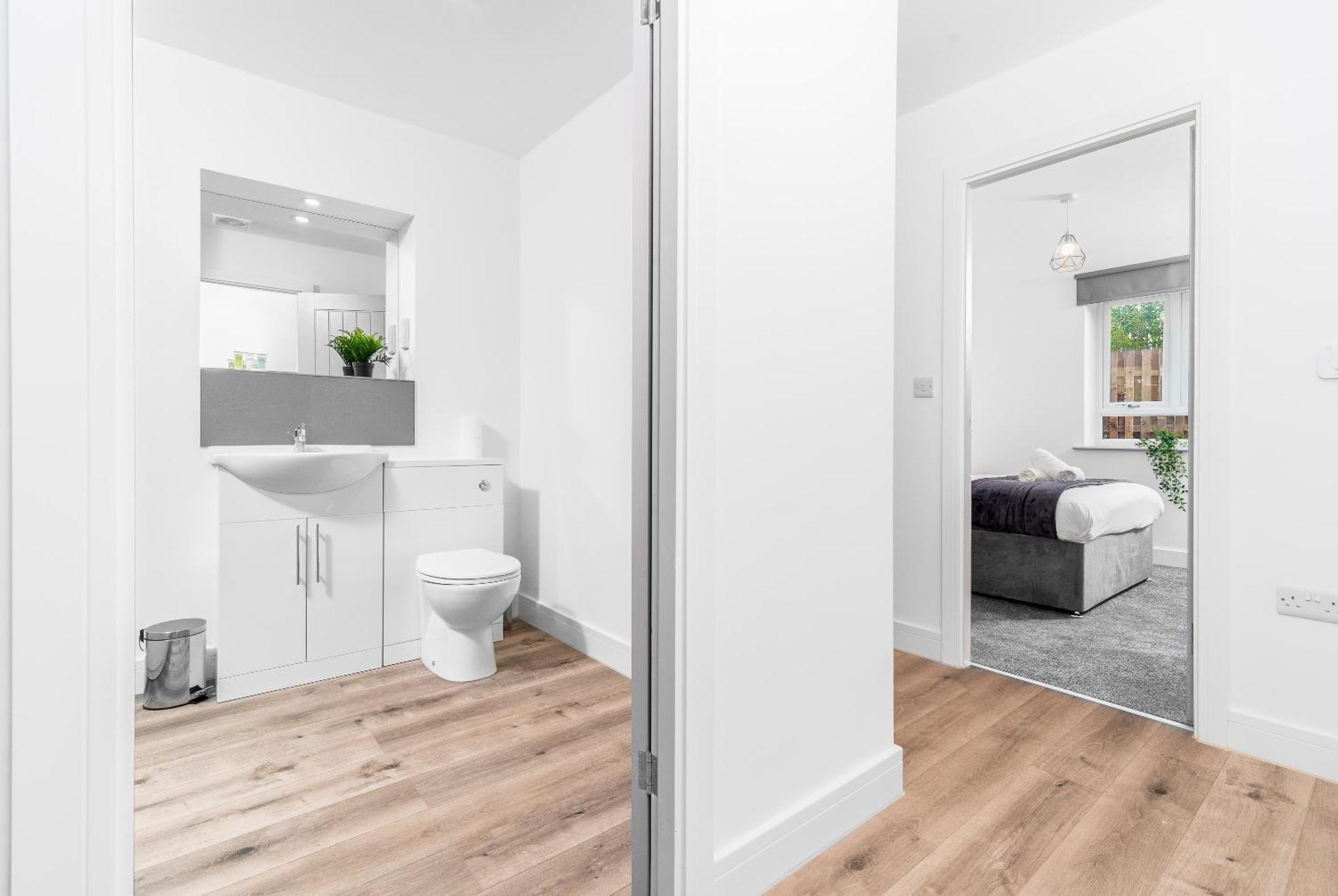 Luxury Apartment - 2 Bedrooms - Balcony - Parking - Netflix - Wifi - 7Mc Birmingham Buitenkant foto